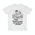 Camiseta blanca con ilustración de pareja anciana bailando en festival de música celebrando bodas de oro