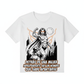 Camiseta blanca con ilustración noir de mujer superéroina y hombre mirándola con admiración